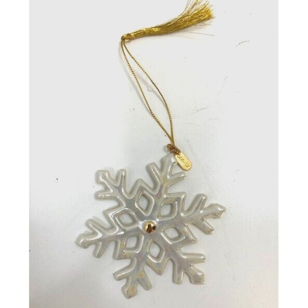 LENOX "The Winter Splendor" SNOWFLAKE ORNAMENT Ivory China 24 Ct Gold‎ NWT